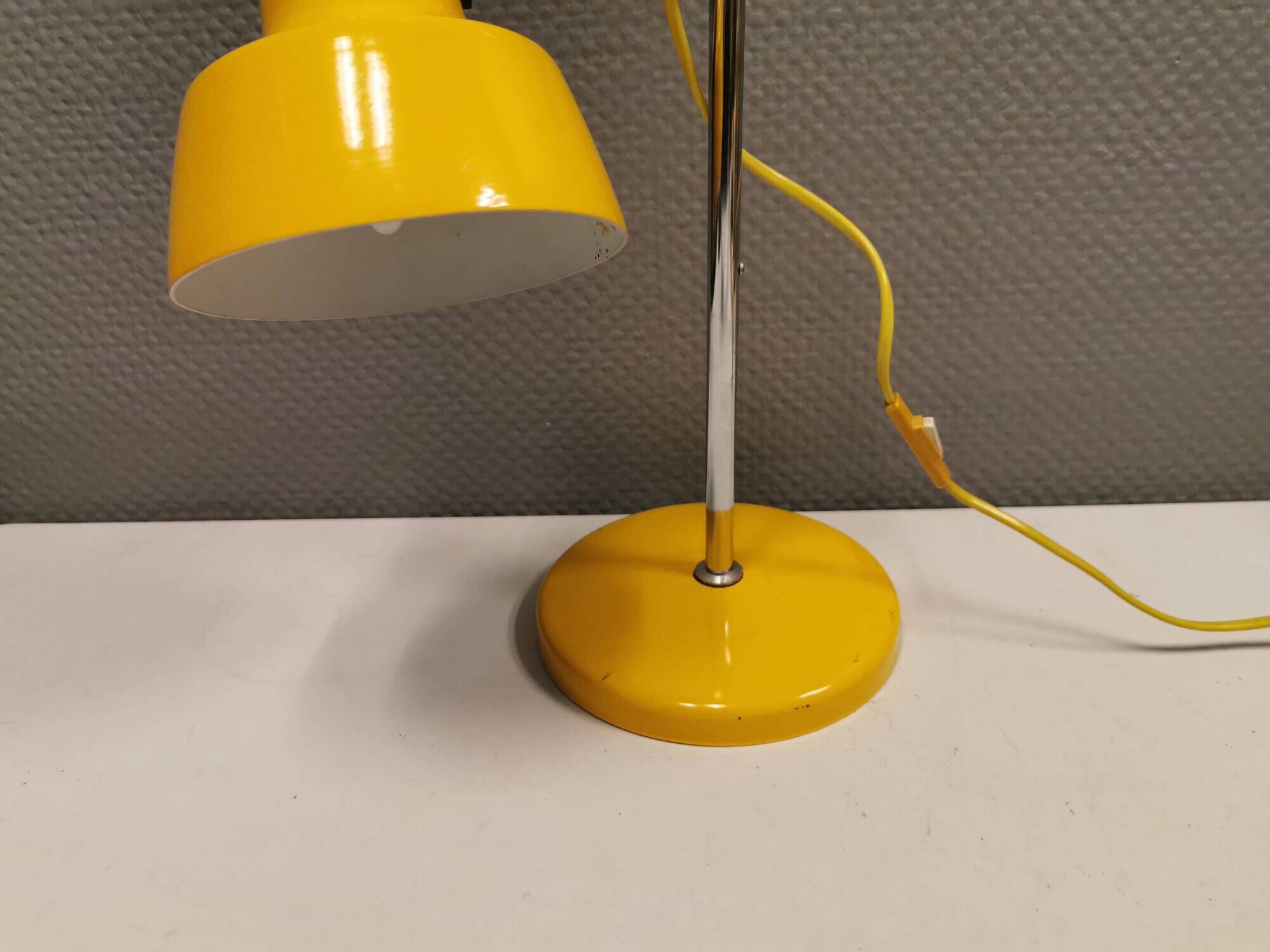 Danish table lamp in beautiful yellow color. Estimated 1980s.