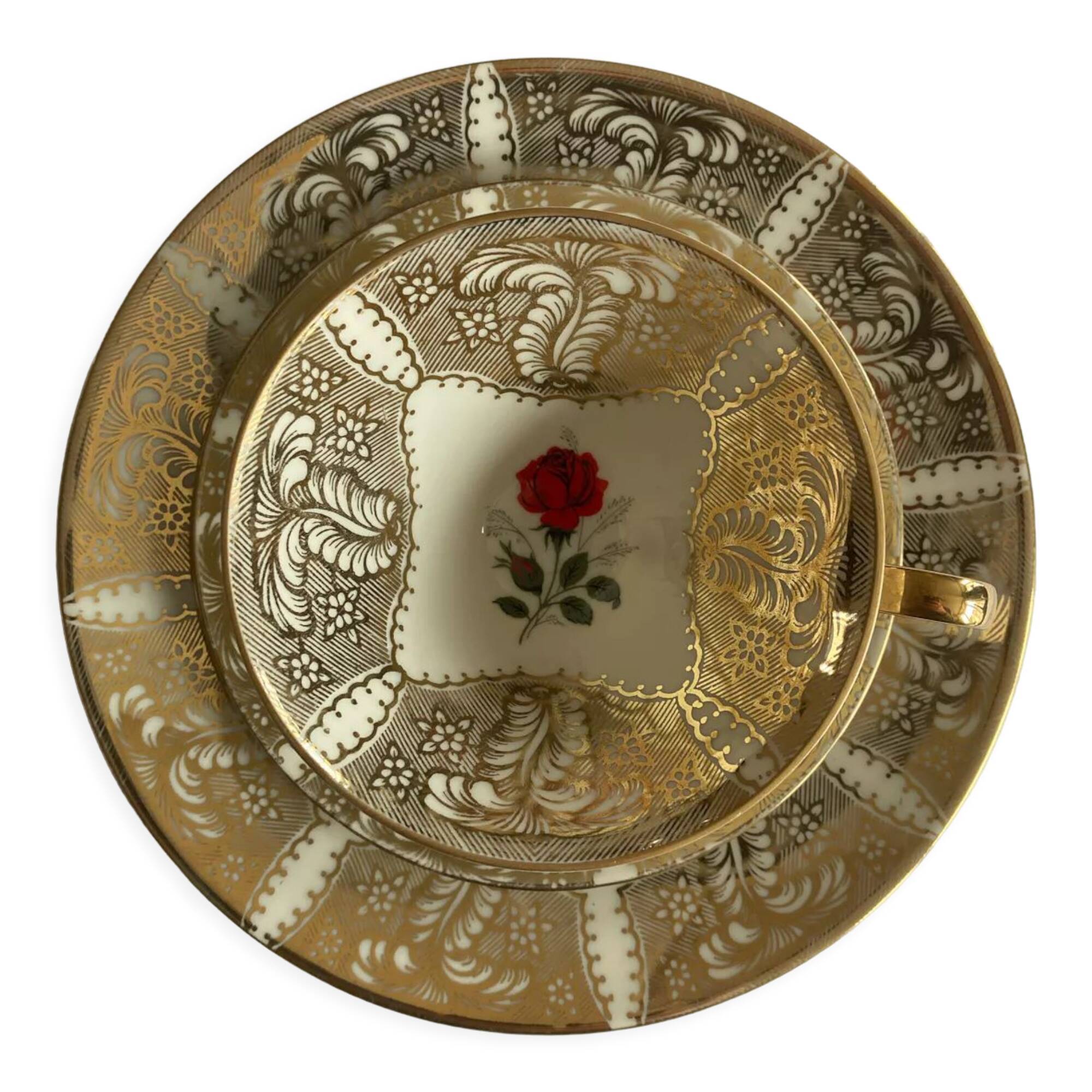 Trio ensemble a cafe the Bavaria fine porcelain