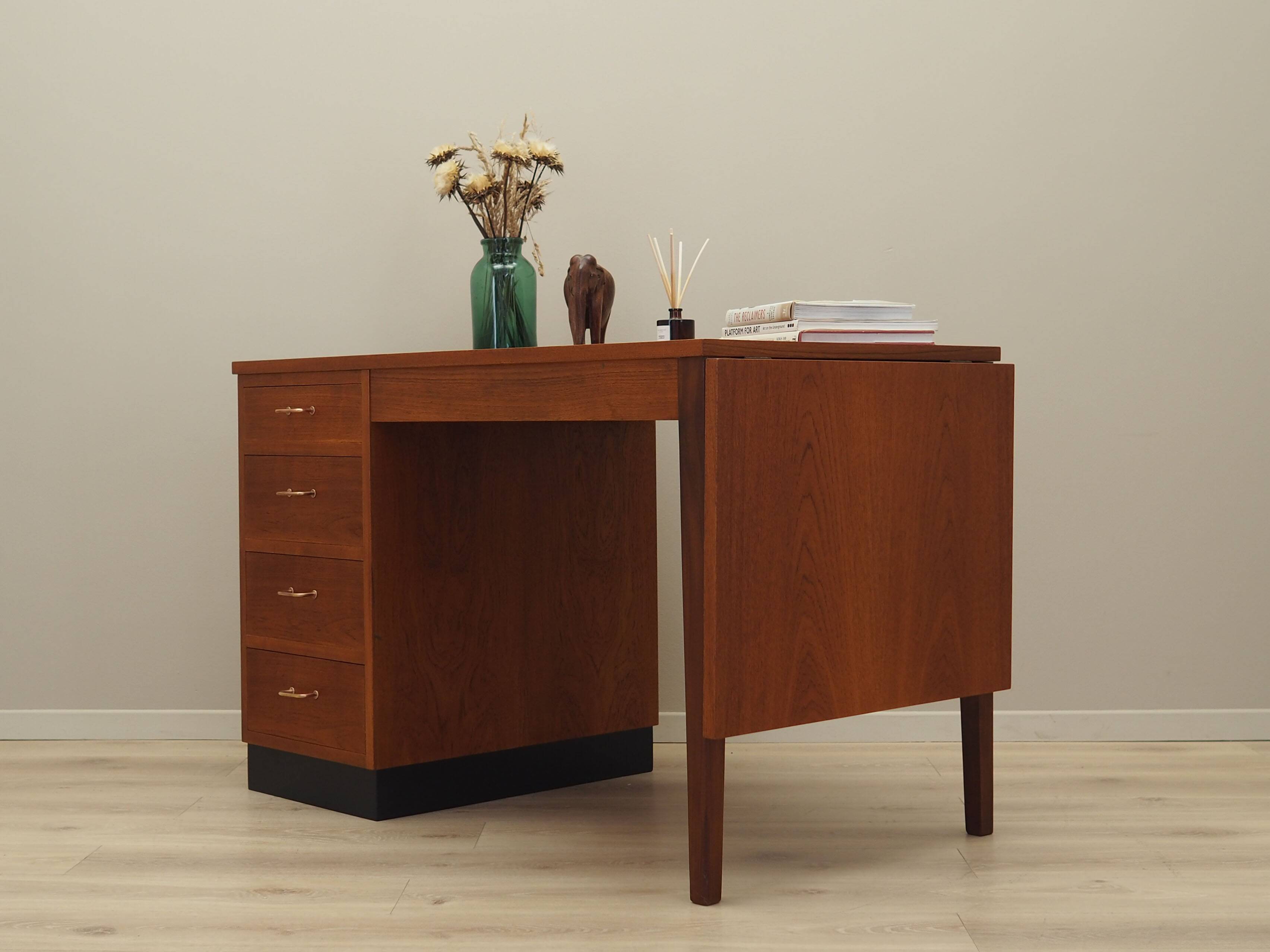 Teak desk, Danish design, 1970s, production: Denmark