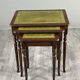 Set of 3 nesting tables in wood and green leather, 20th Century