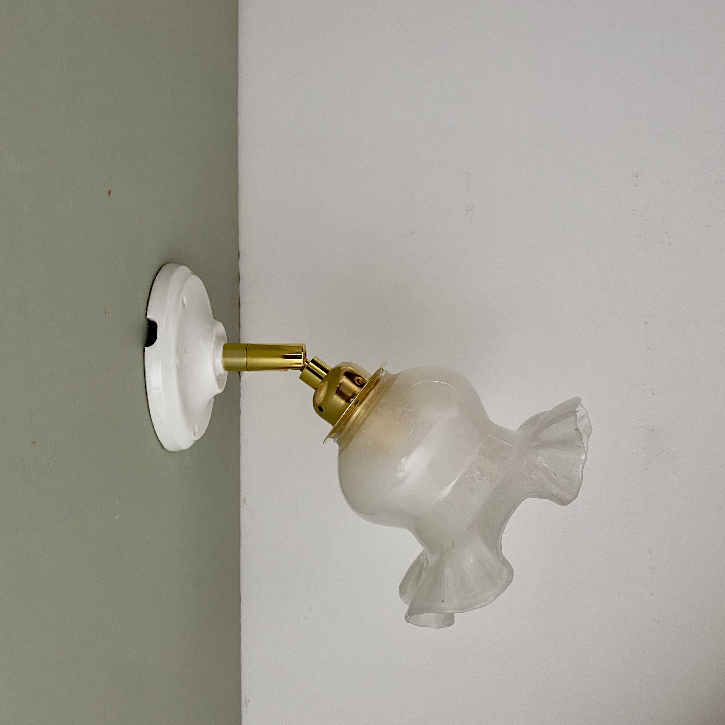 Vintage tulip wall lamp in white opaline