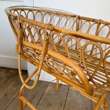 Vintage rattan couffin & its foot