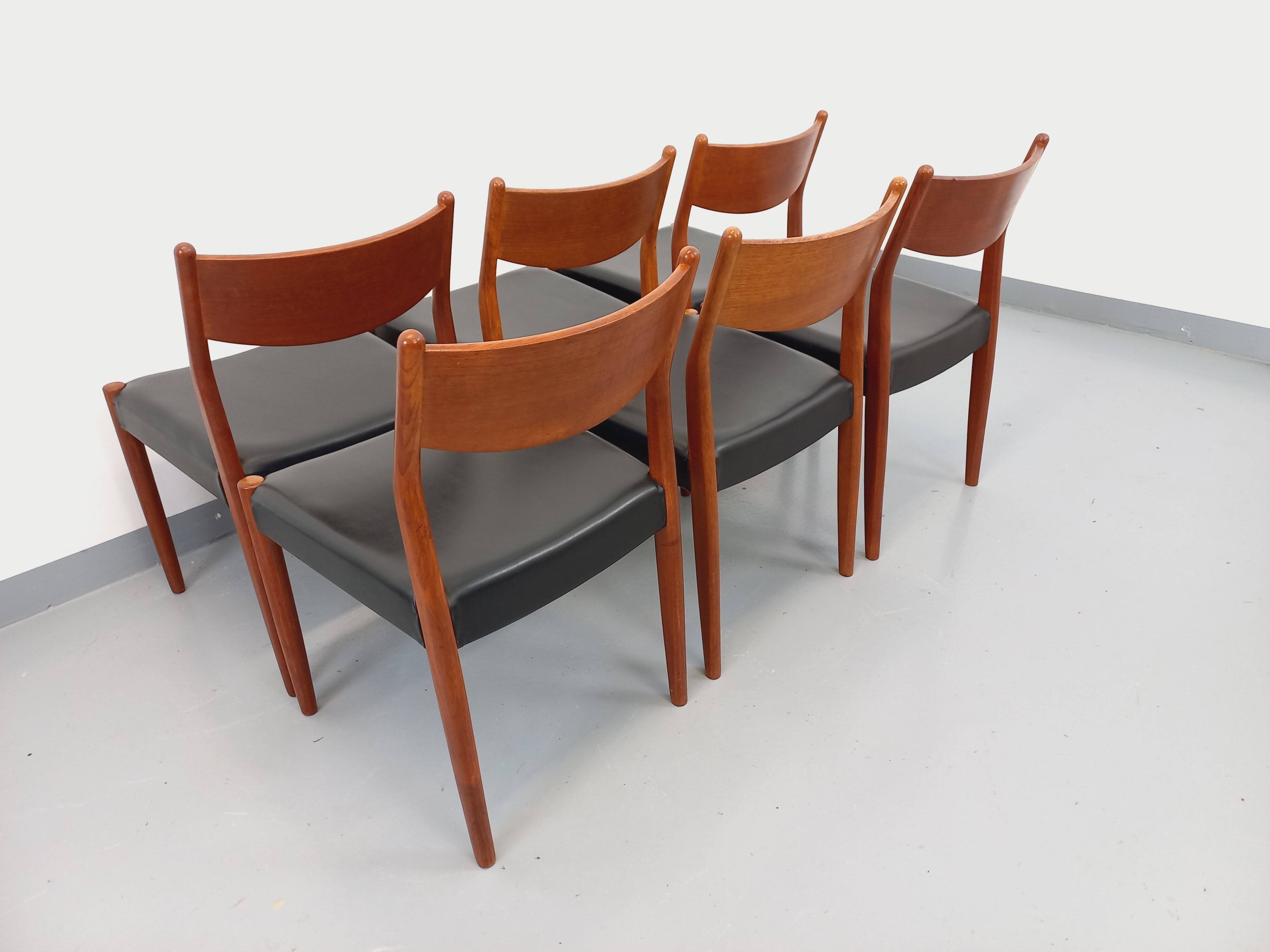 Set of 6 vintage Scandinavian Fristho Franeker chairs in teak and skai from the 60s