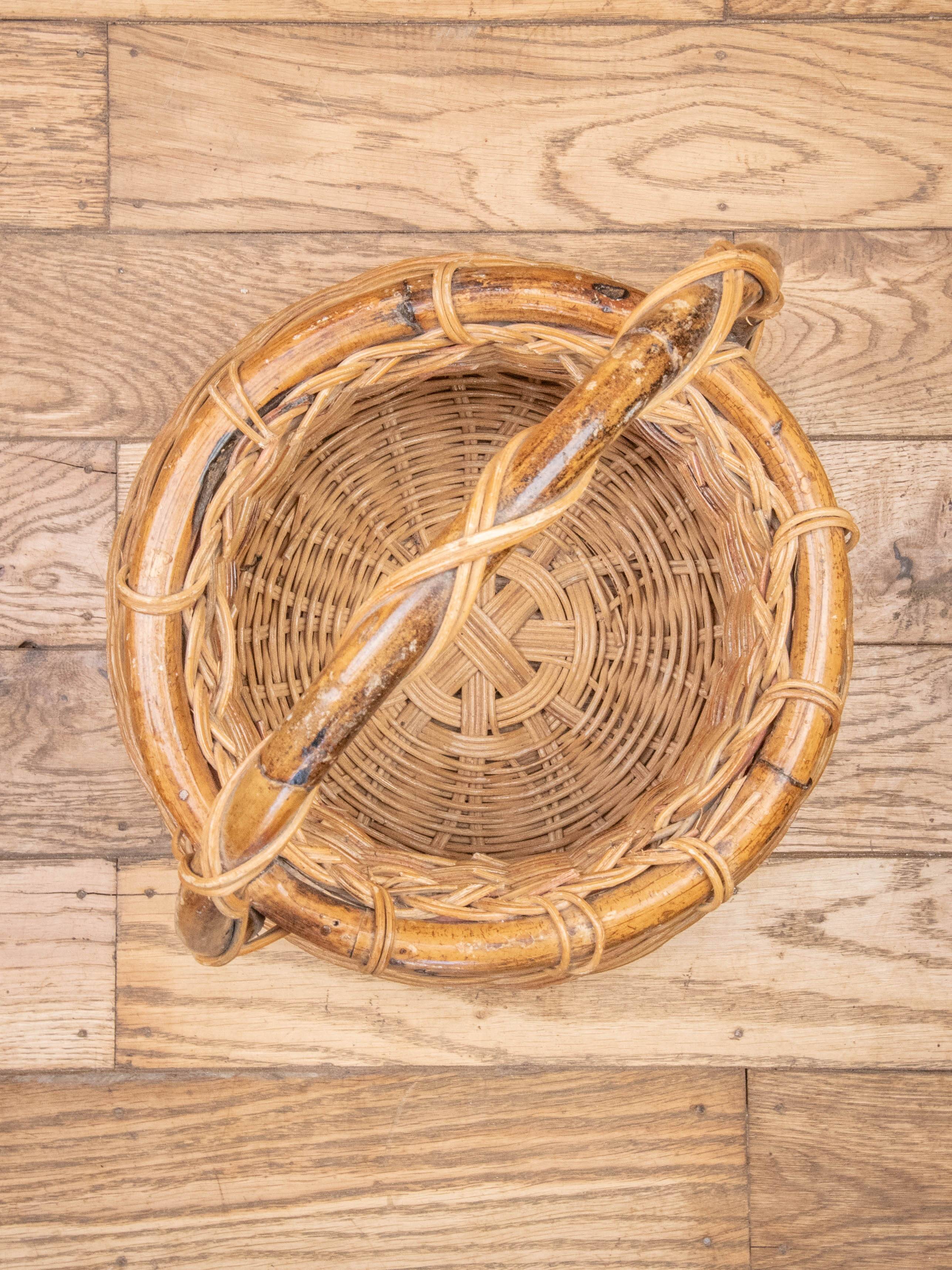 Wicker basket