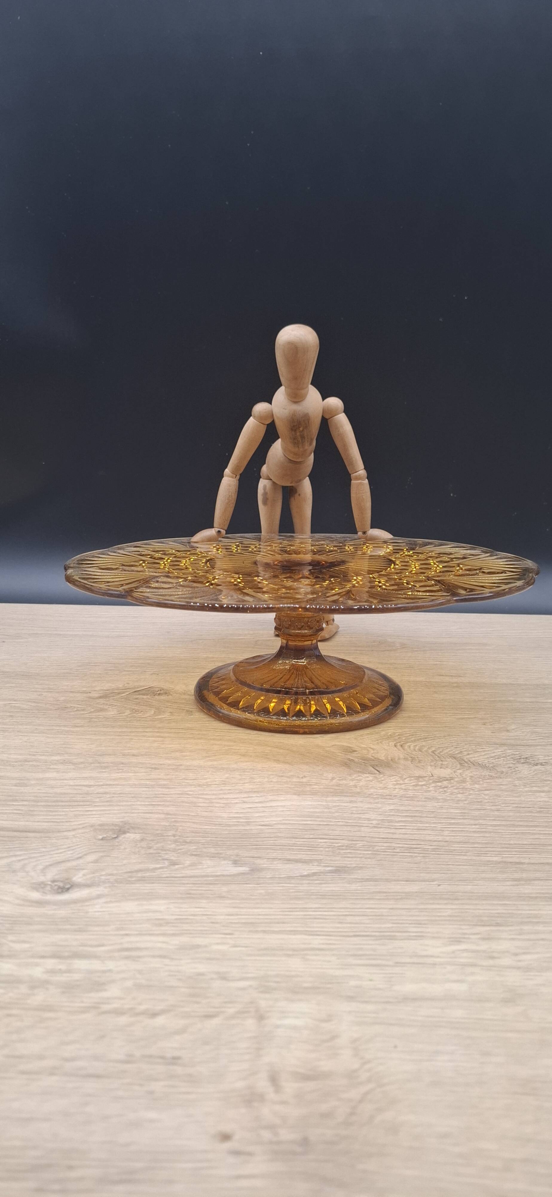 Amber tart cake dish Manage 03