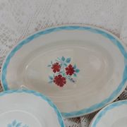 Lot of 12 Moulin des loups plates and dish