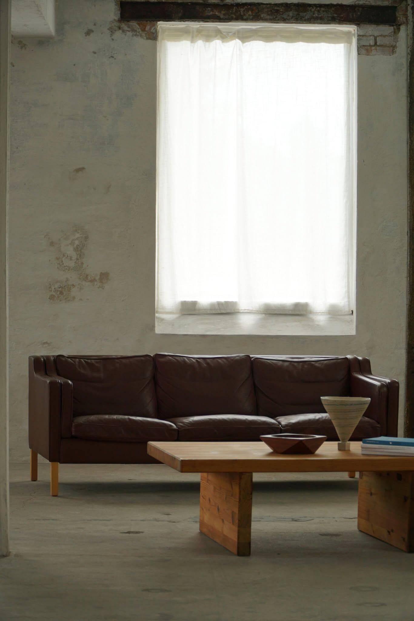 Stouby Møbelfabrik, 3-seater mid-century style sofa in brown leather, made in the 1970s.
