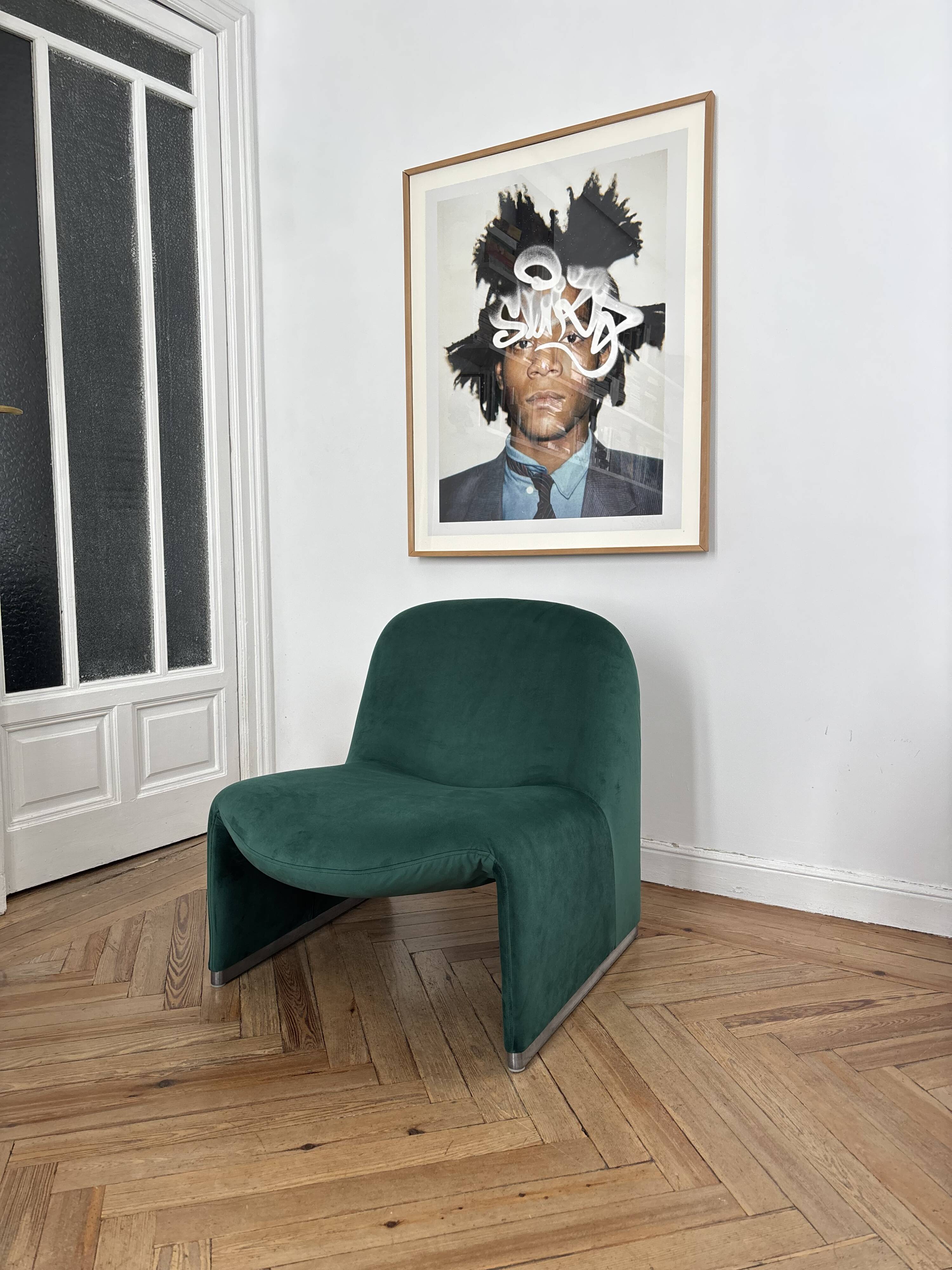 Alky armchair