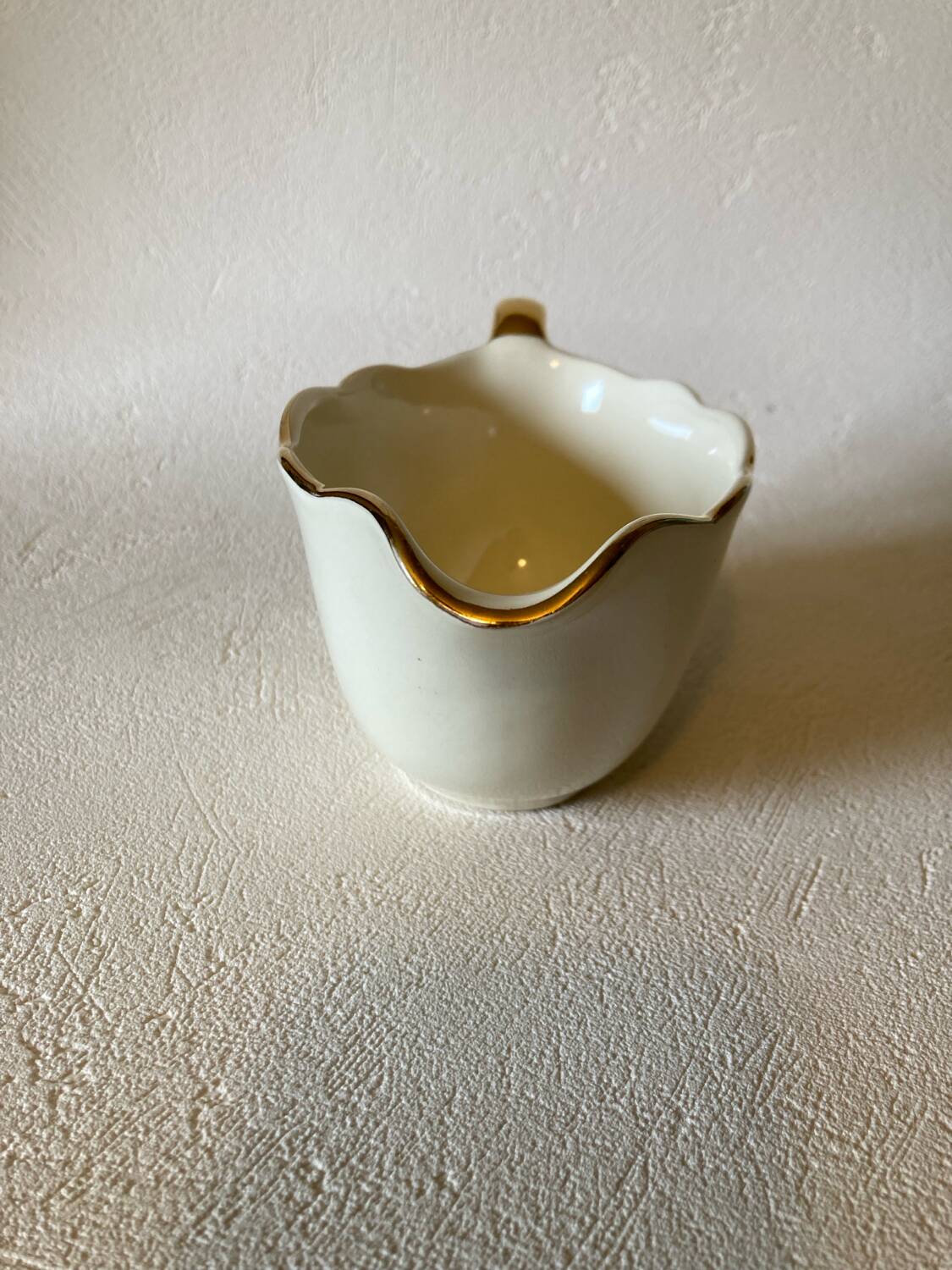 Villeroy and Boch gravy boat, 1950s, cream and gold