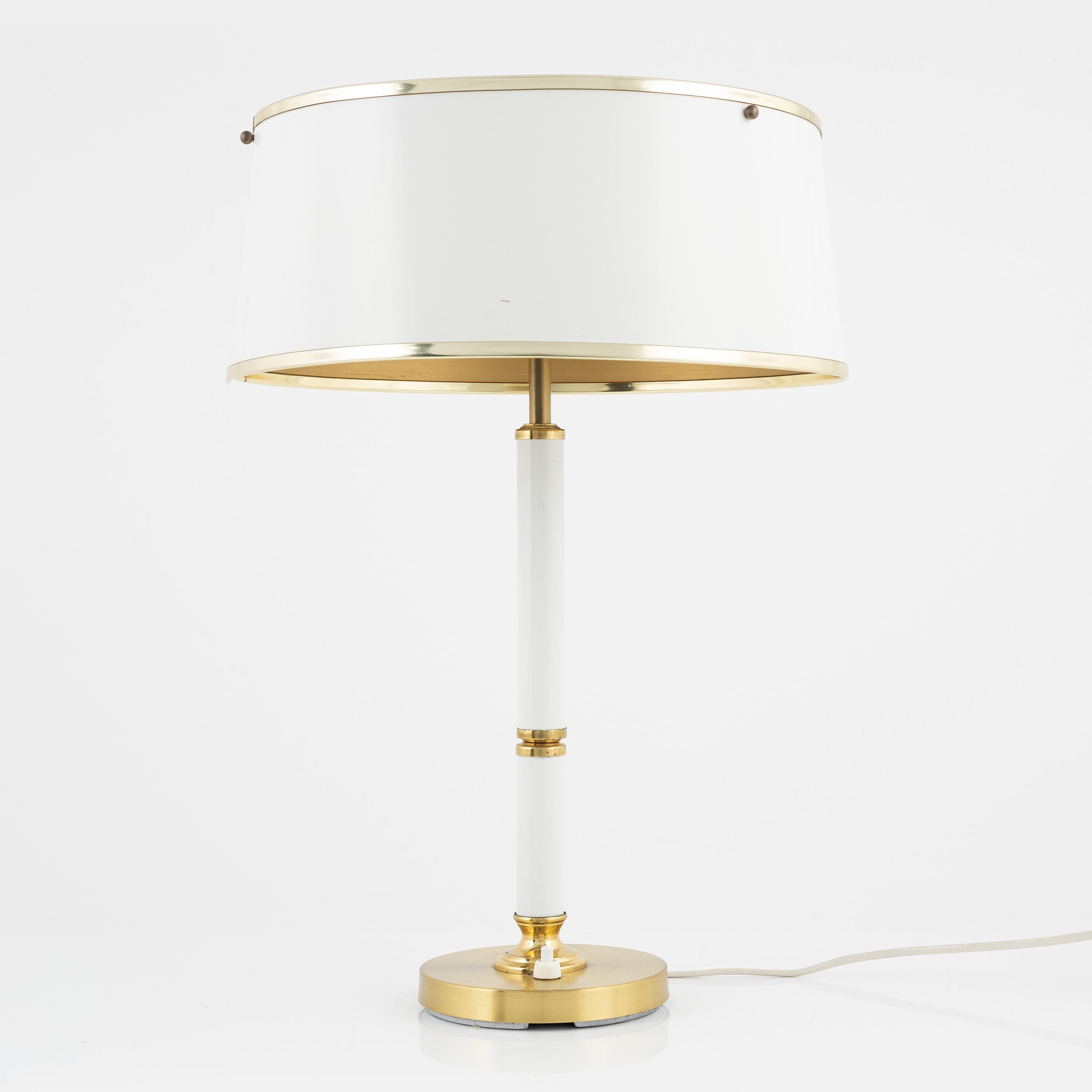 Lampe de bureau Borens modèle 8423 en laque blanche, Suède, 1970