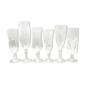 Ensemble dépareillé de 6 flûtes à champagne