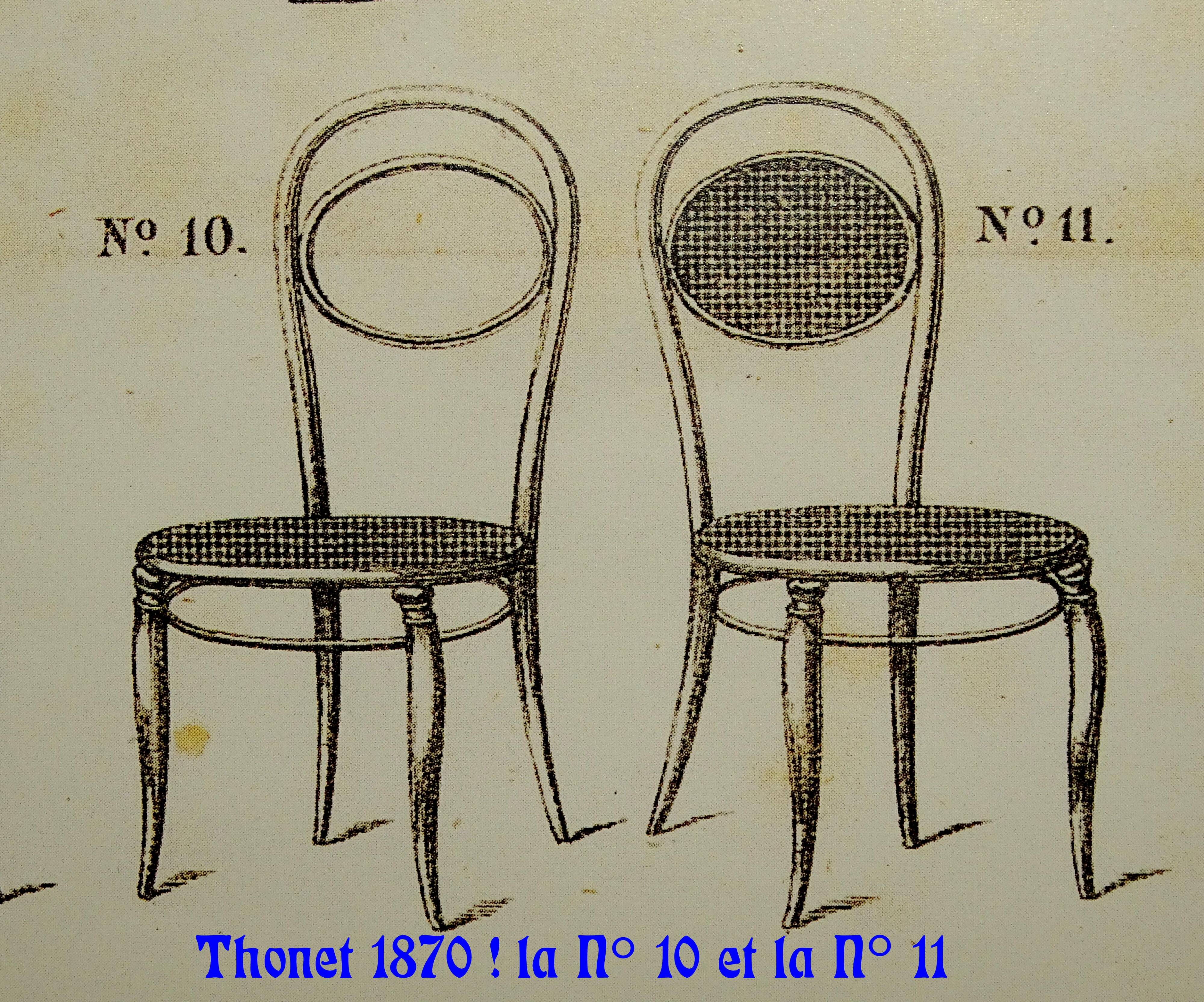 Deux chaises N°10 de Thonet 1870 noyer clair