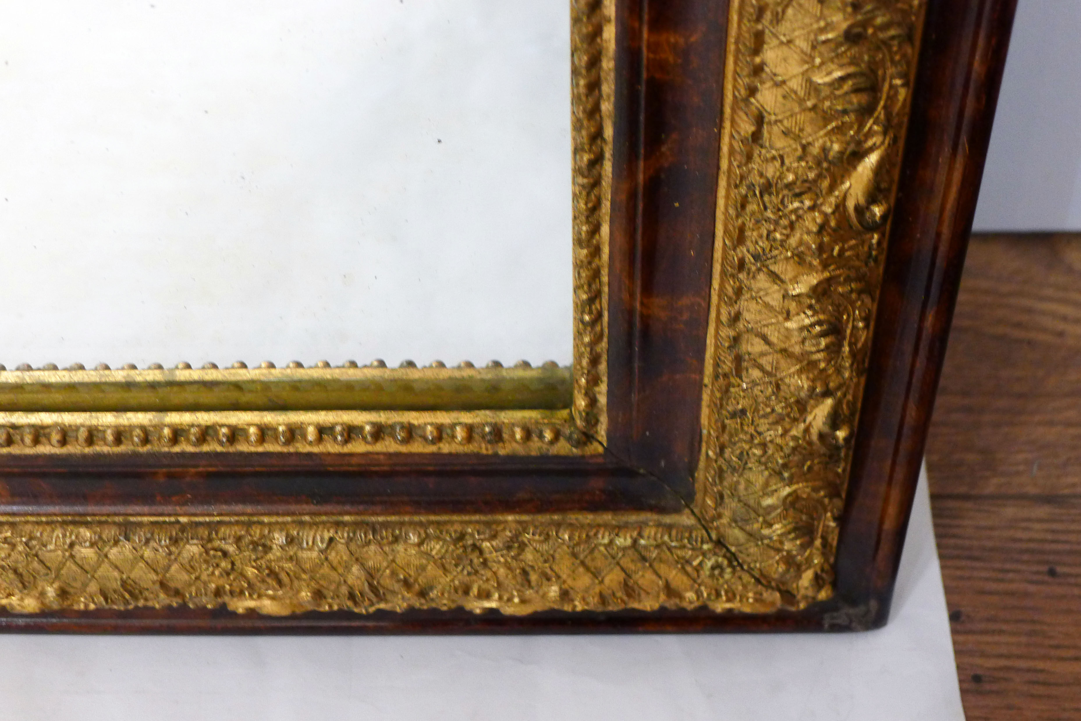 Large gold mirror and wood scale style 80x60