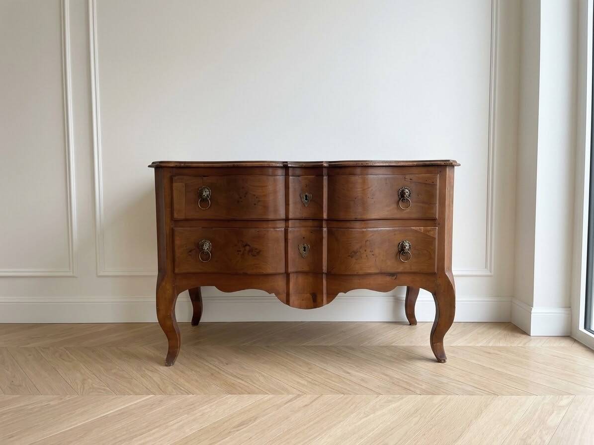 Provincial Louis XV commode in wood
