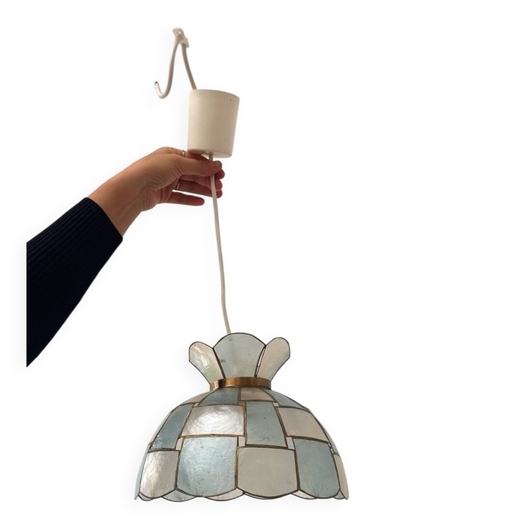 Mother-of-pearl pendant "Illusion"