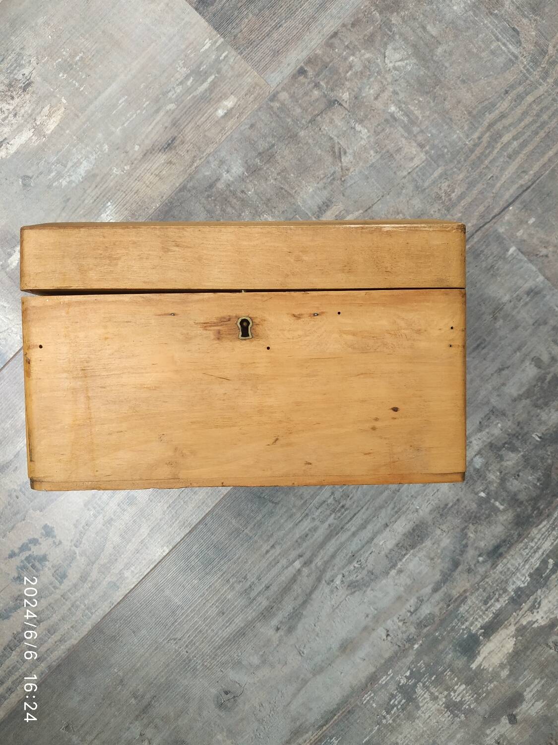 Wooden box