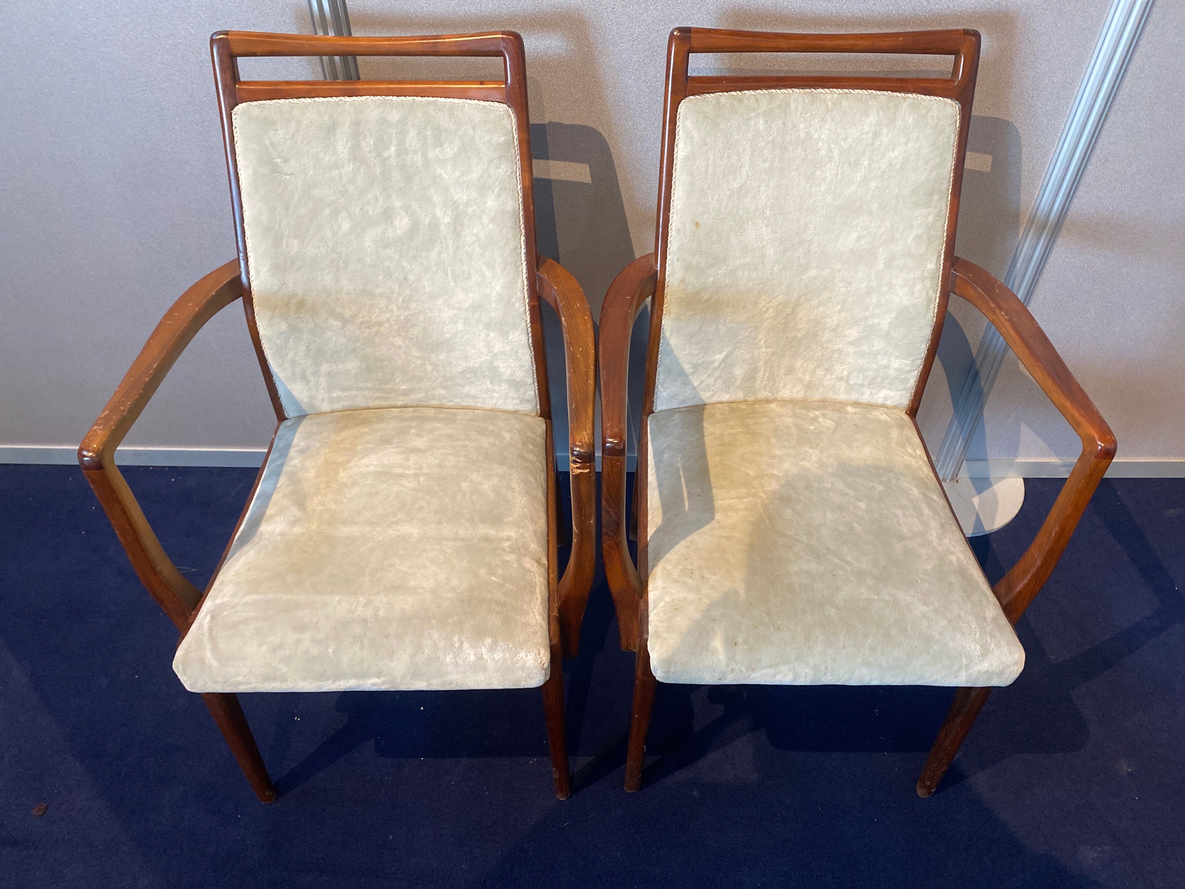 2 armchairs and 2 wooden chairs