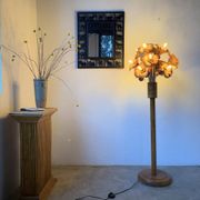 Lampadaire en orme motifs « fleurs », années 70