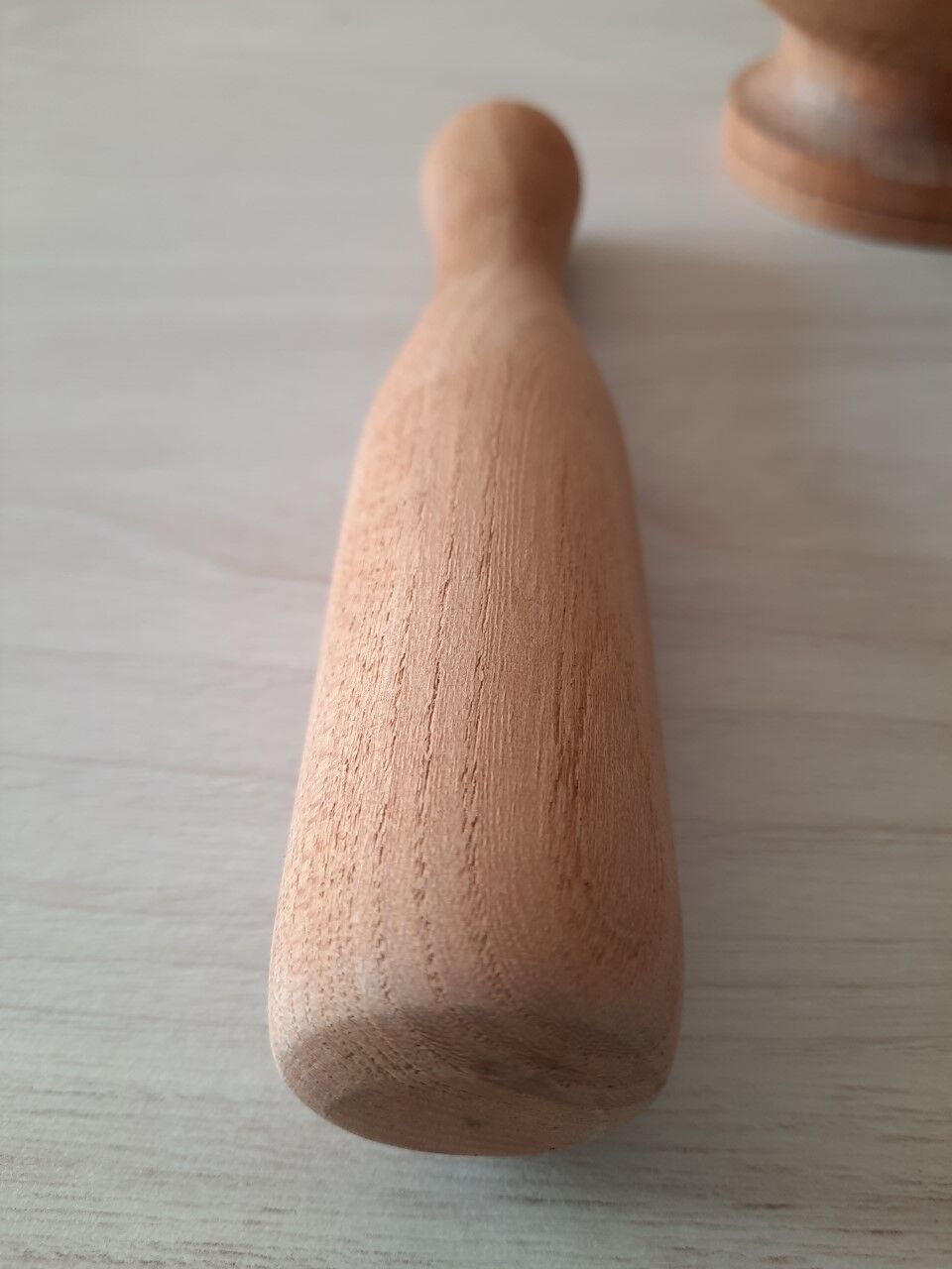 Wood mortar and pestle