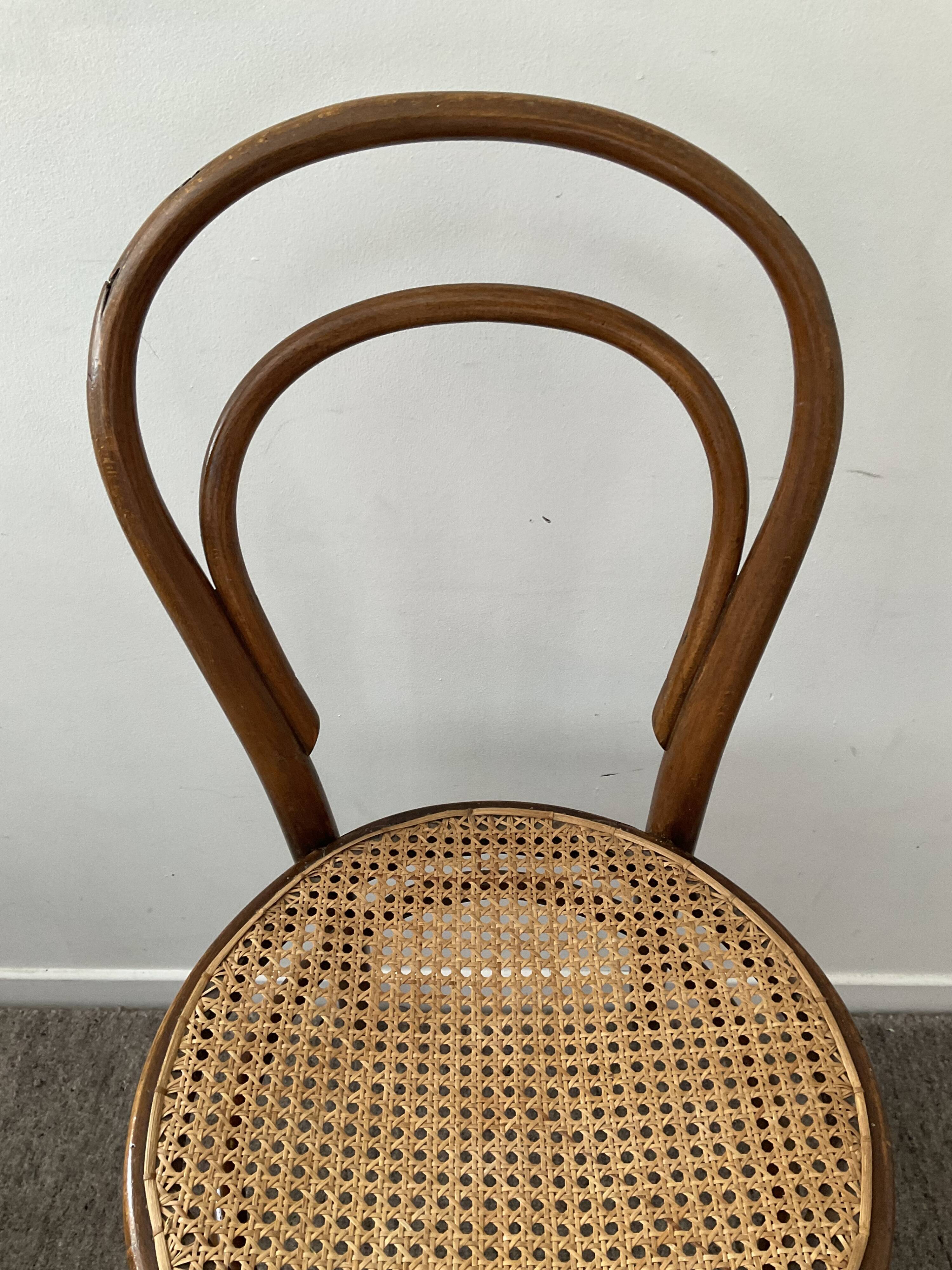 Bistro chair Thonet n°18