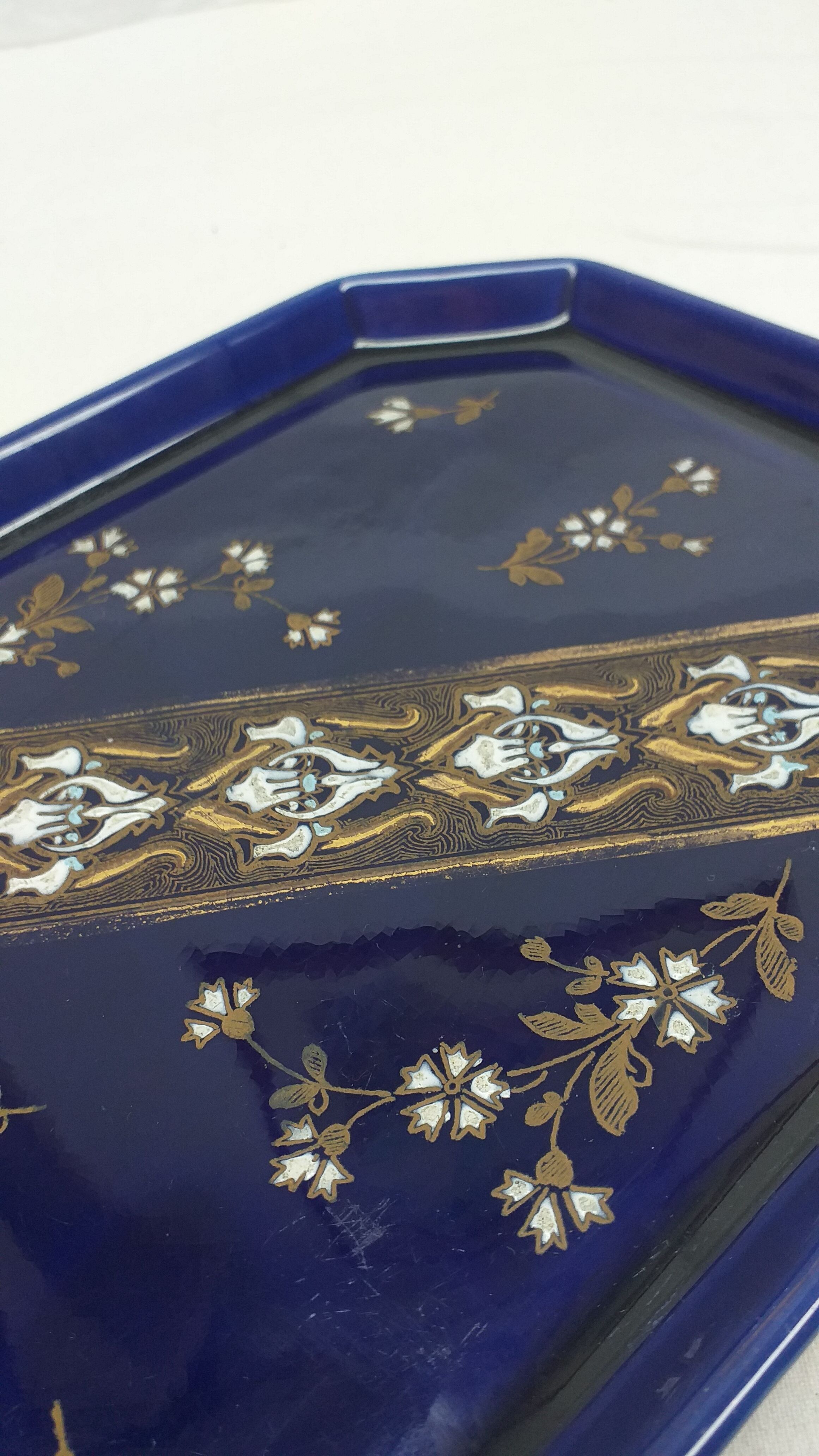 Flat Lunéville Ket G dark blue & gold enamelled