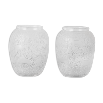 Pair of vases model Biches Lalique