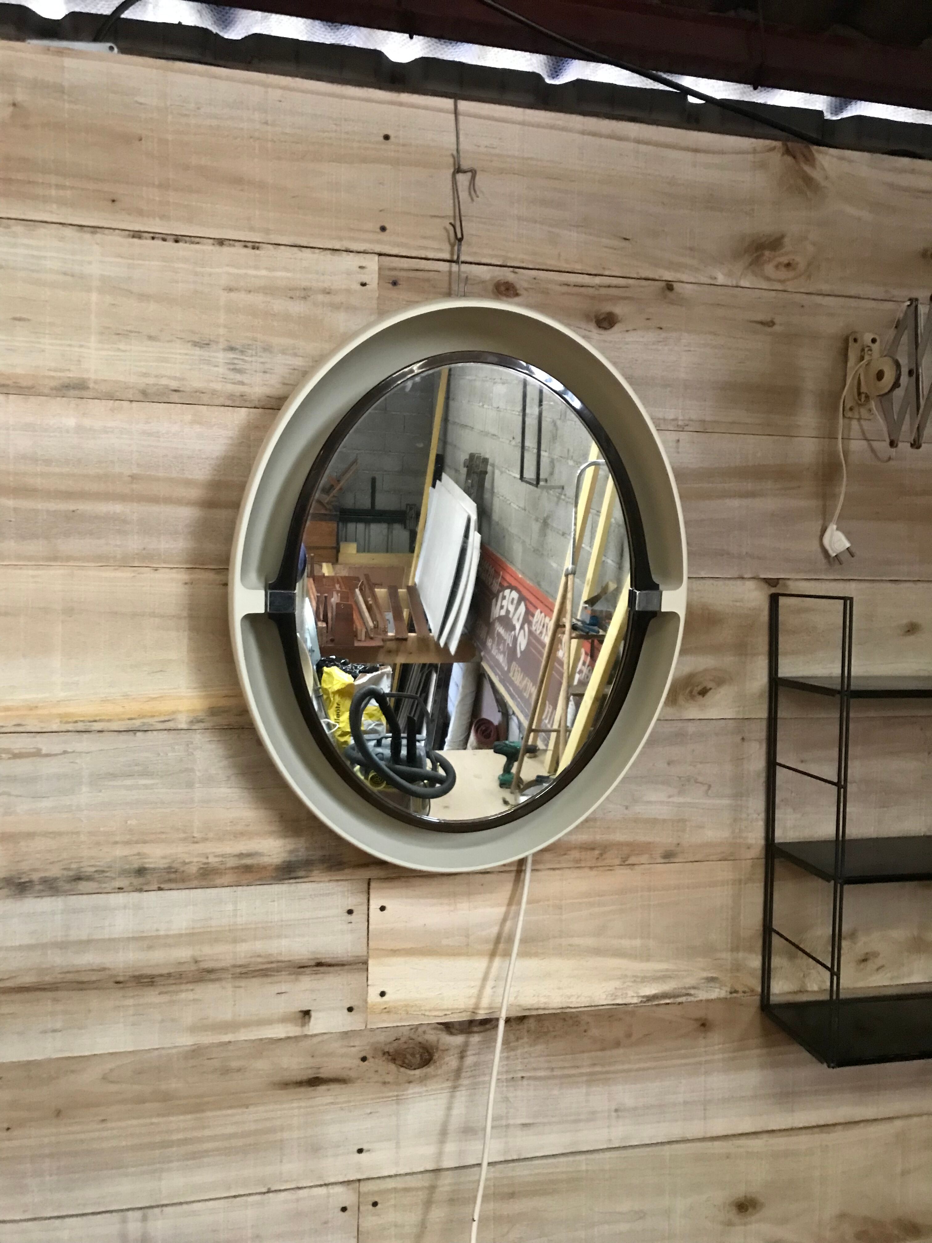 Oval mirror design allibert year 70