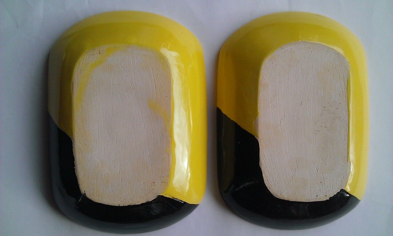 Pair of graphical cups