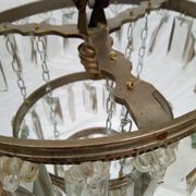 Ancien lustre, plafonnier bronze et pampilles, des années 1900