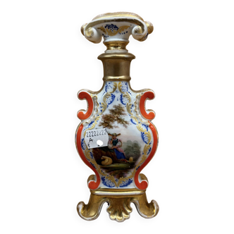 Small porcelain vase (A)