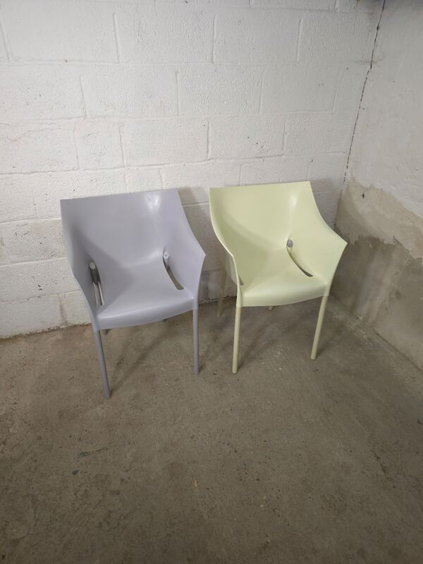 Paire de chaises petits fauteuil Kartell Dr. No Philippe Stark