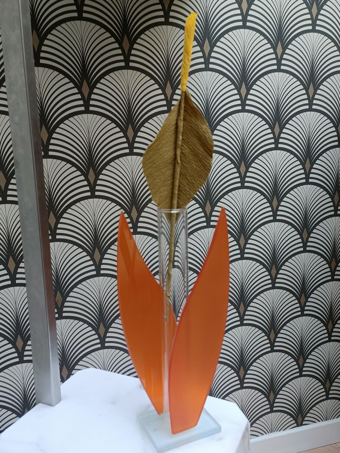 Vintage orange soliflore