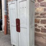 Industrial wood cloakroom 1920
