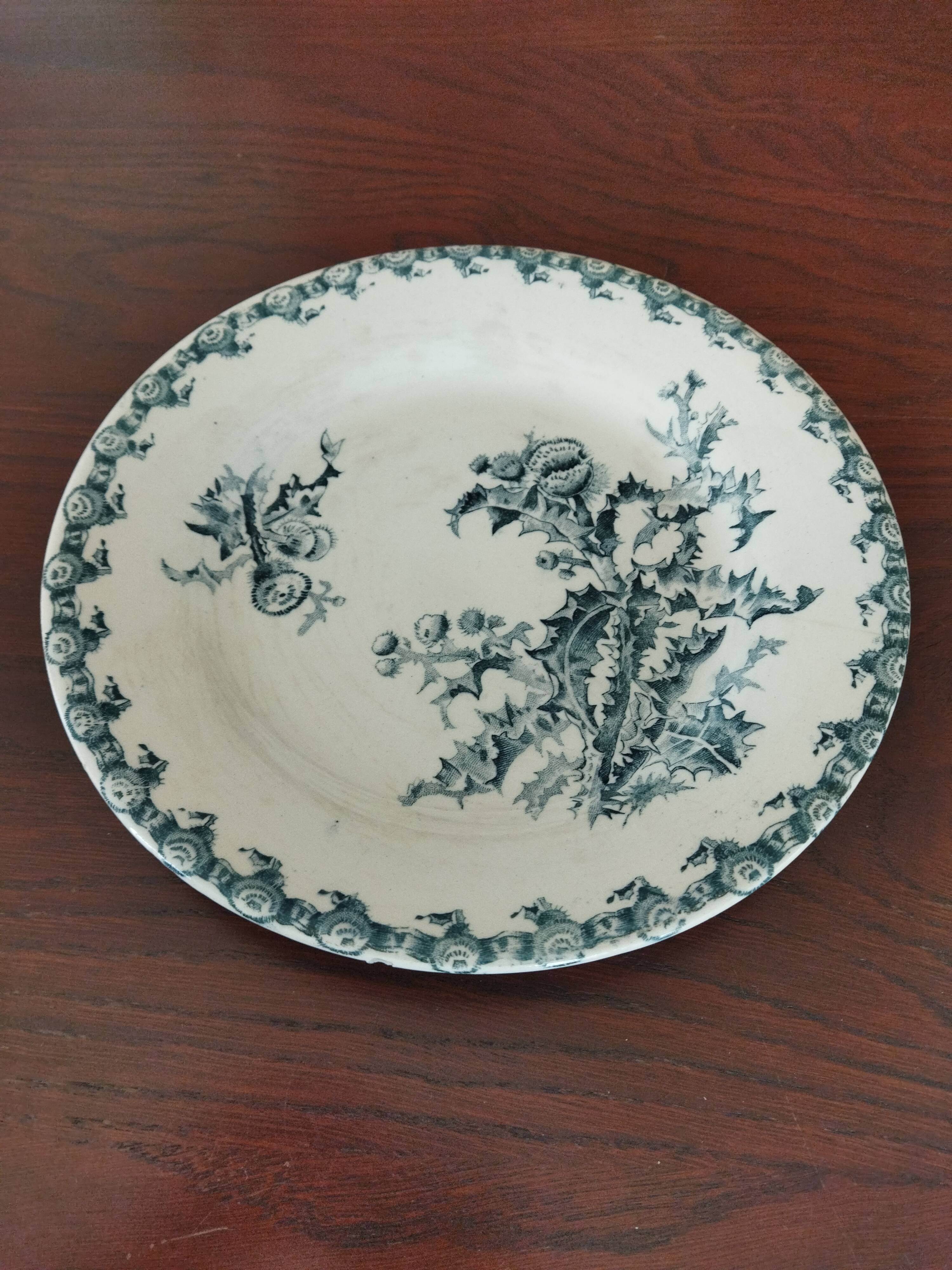 Gien “Thistle” flat plate