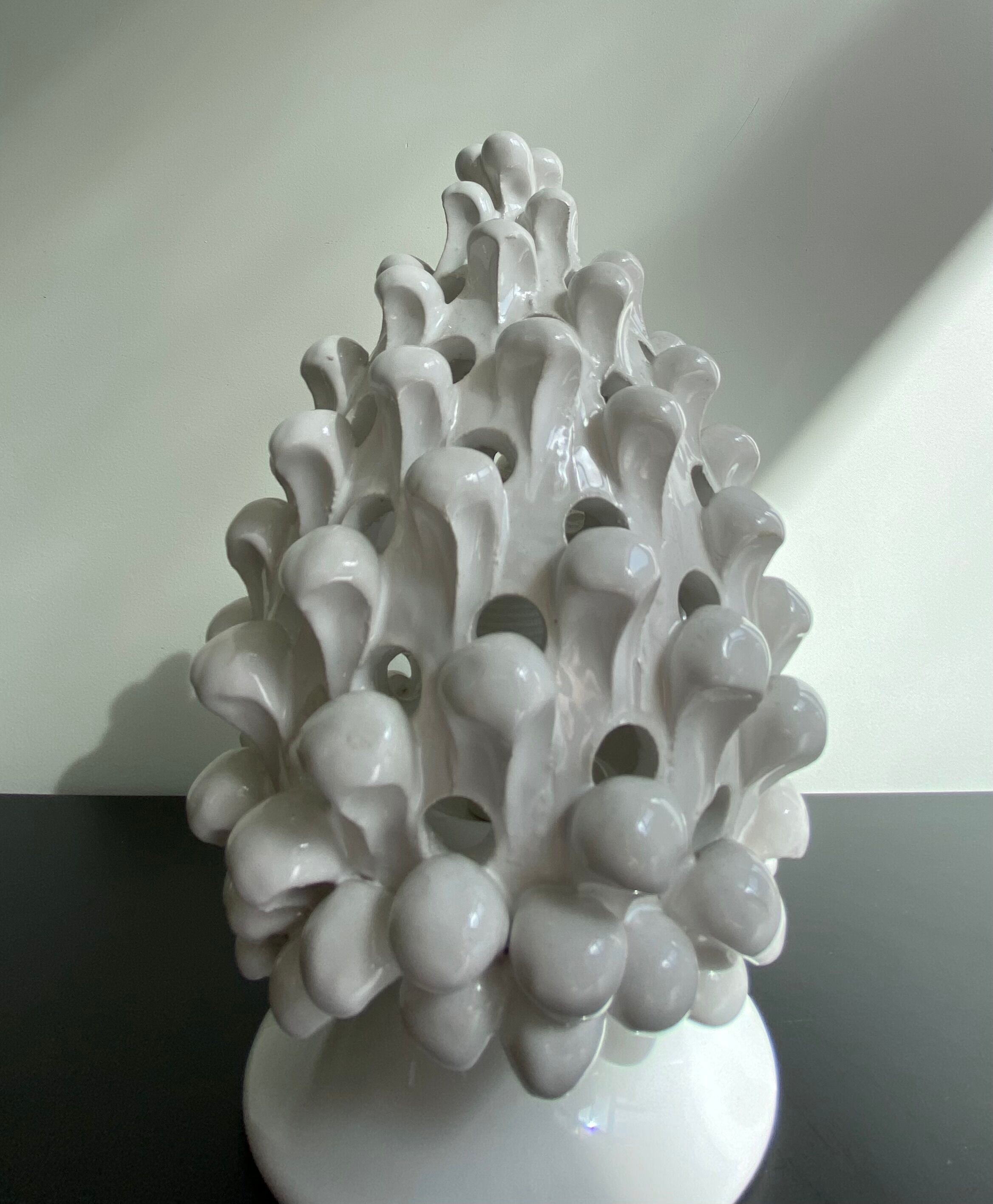 Pine cone lamp, made of Caltagirone ceramic