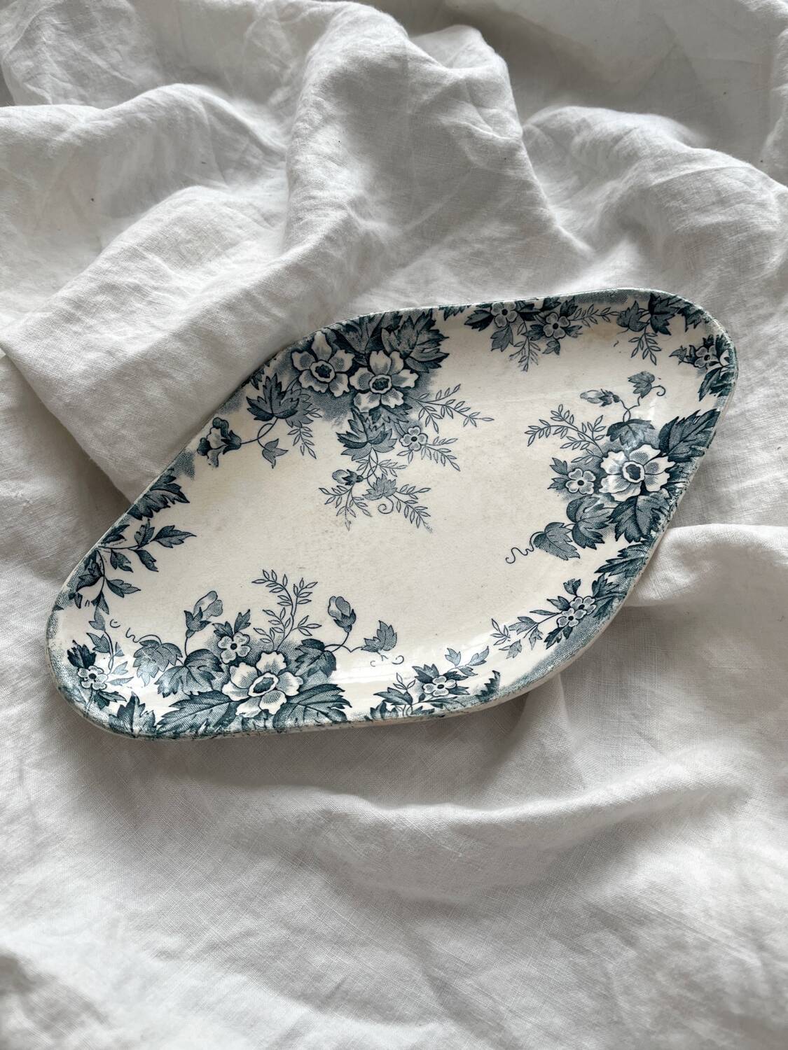 Ironware ramekin dish “Marie Louise” Saint Amand and Hamage