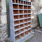 Shelf with lockers