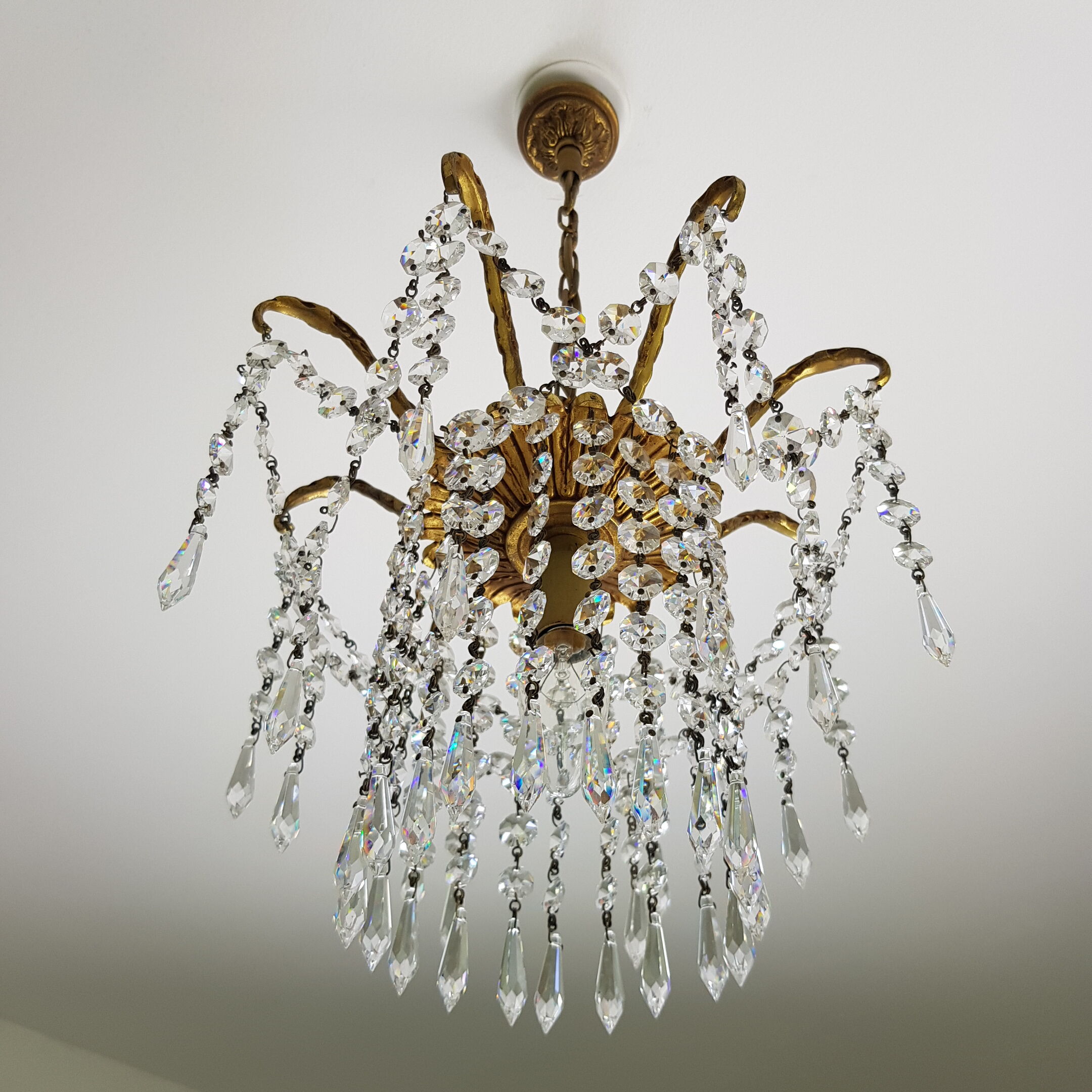 Superb bronze chandelier and Crystal pendants