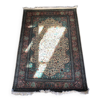 Cashmere silk rug