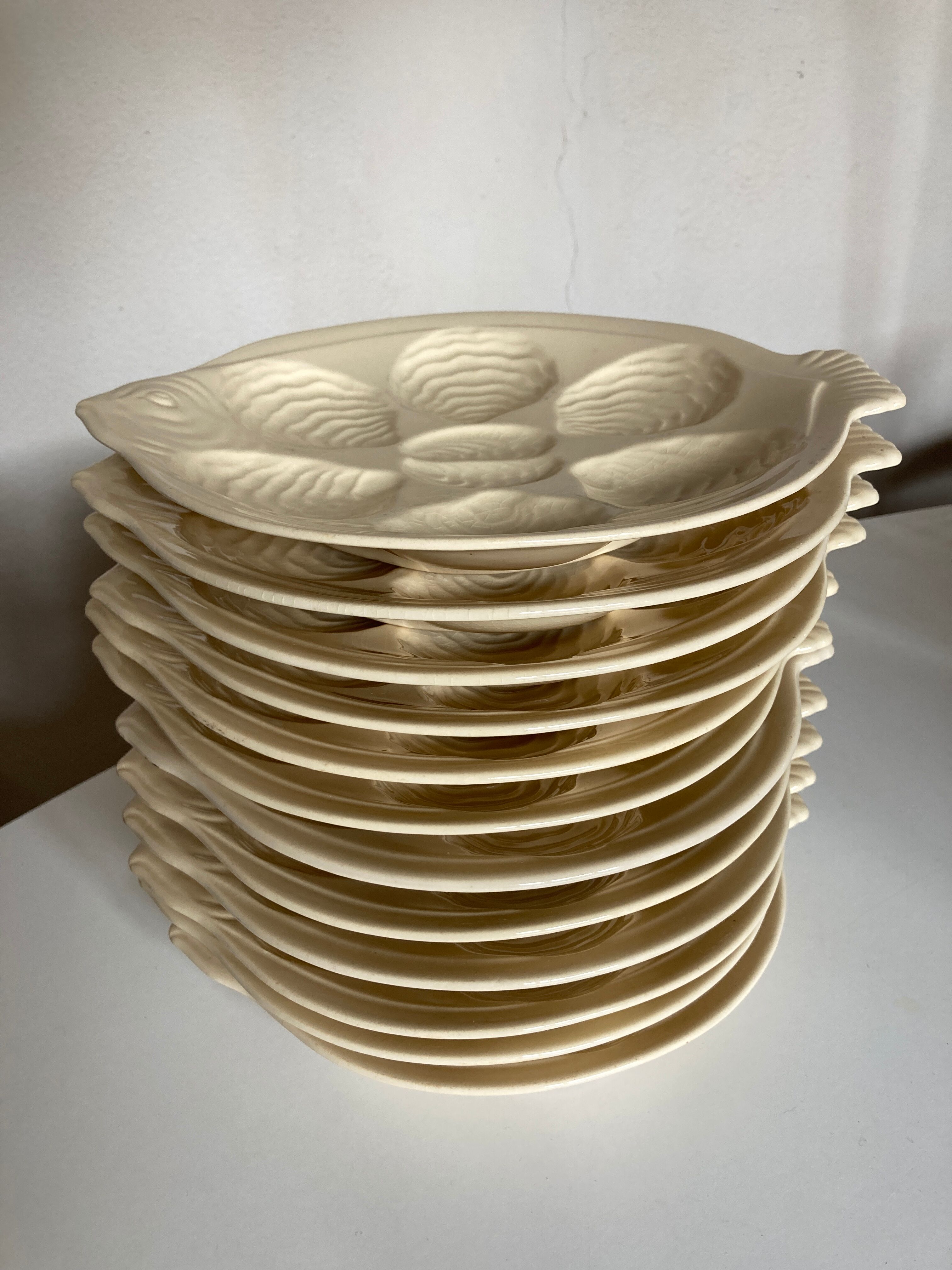 Set of 6 plates fish with oysters in ivory faience 1960