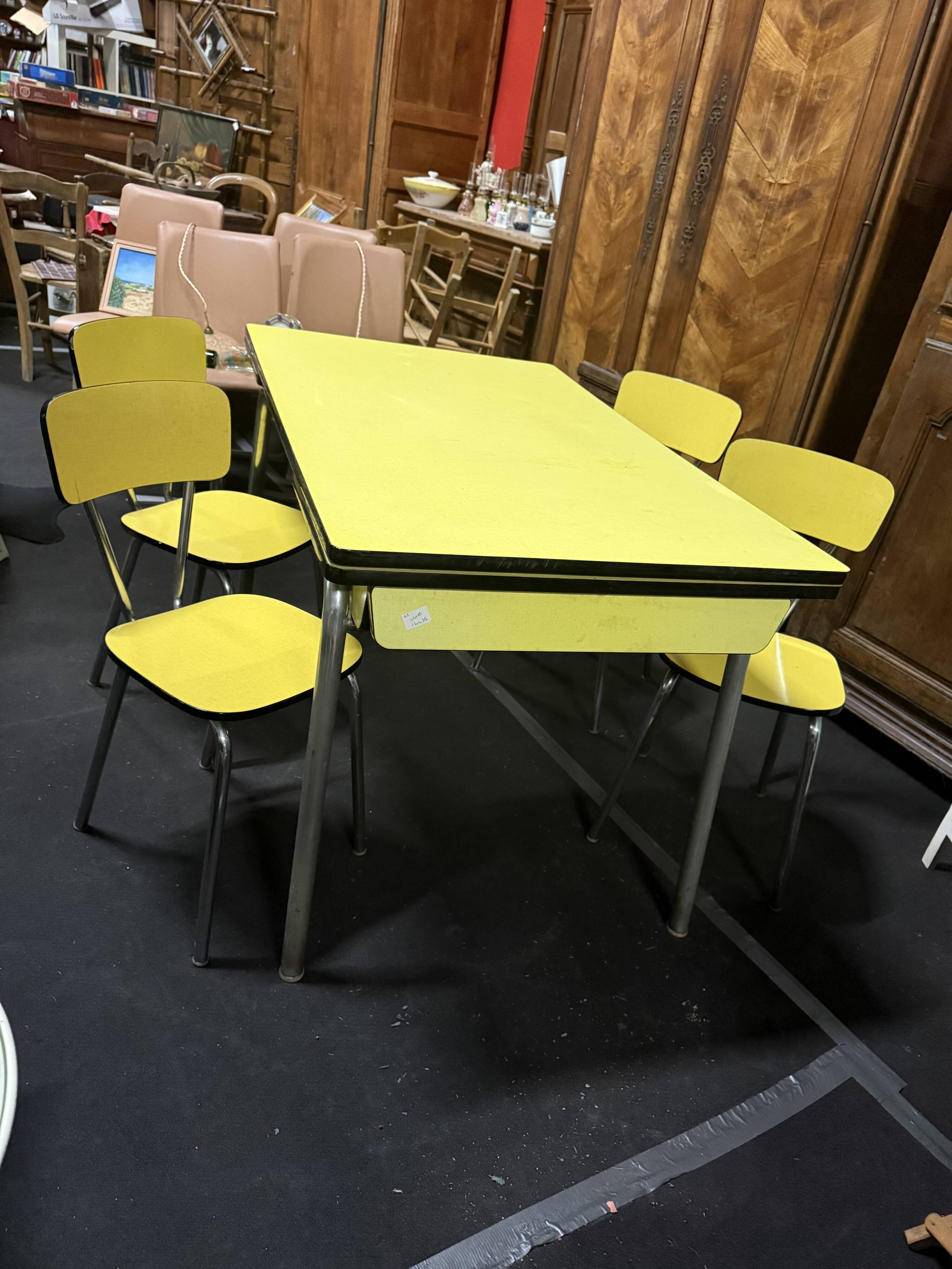 Table and 4 chairs in yellow formica