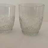 Set of 2 glasses with chissed water