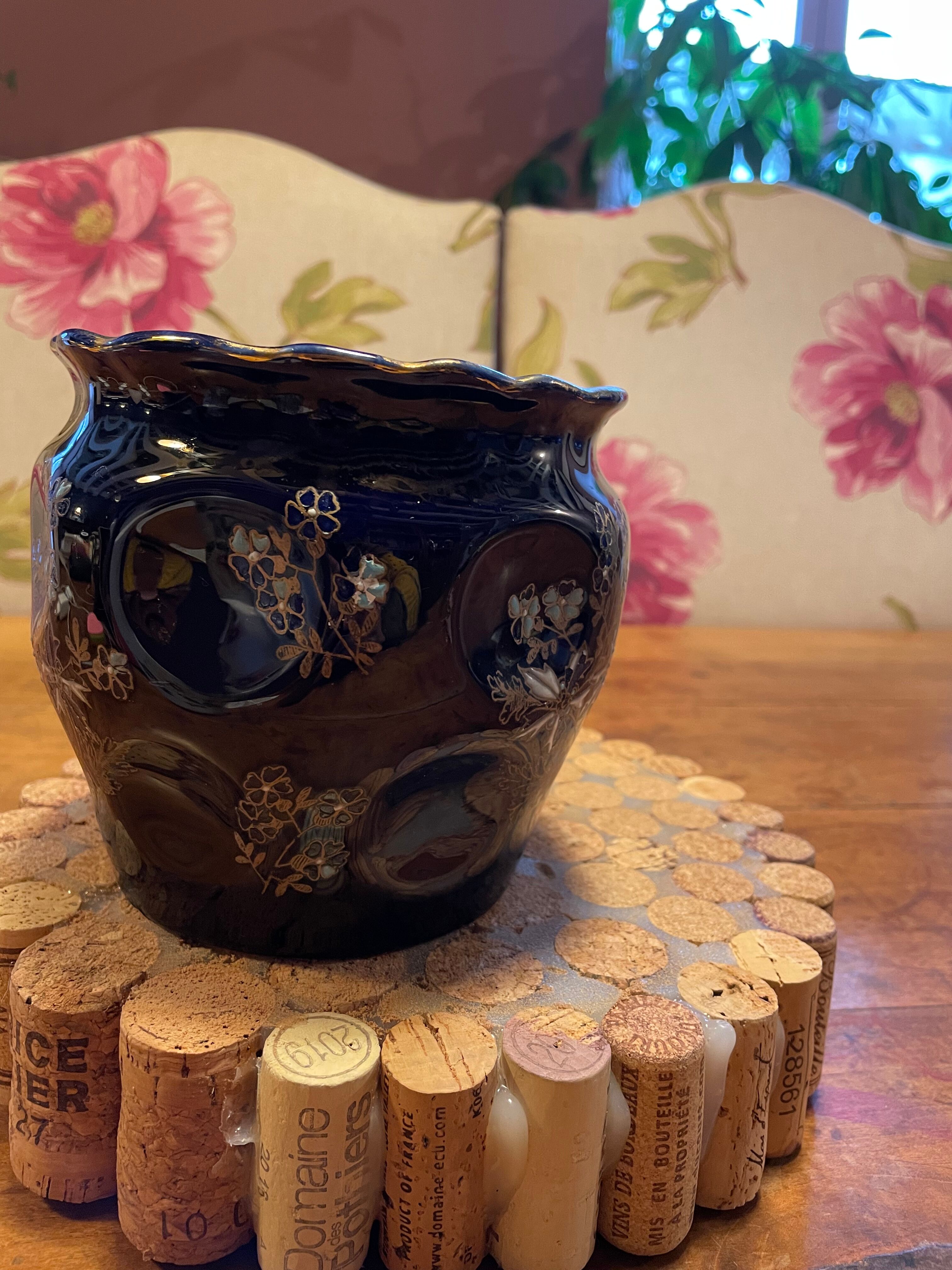 Enamelled ceramic pot cover, deep blue