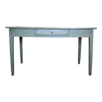 Green farm table