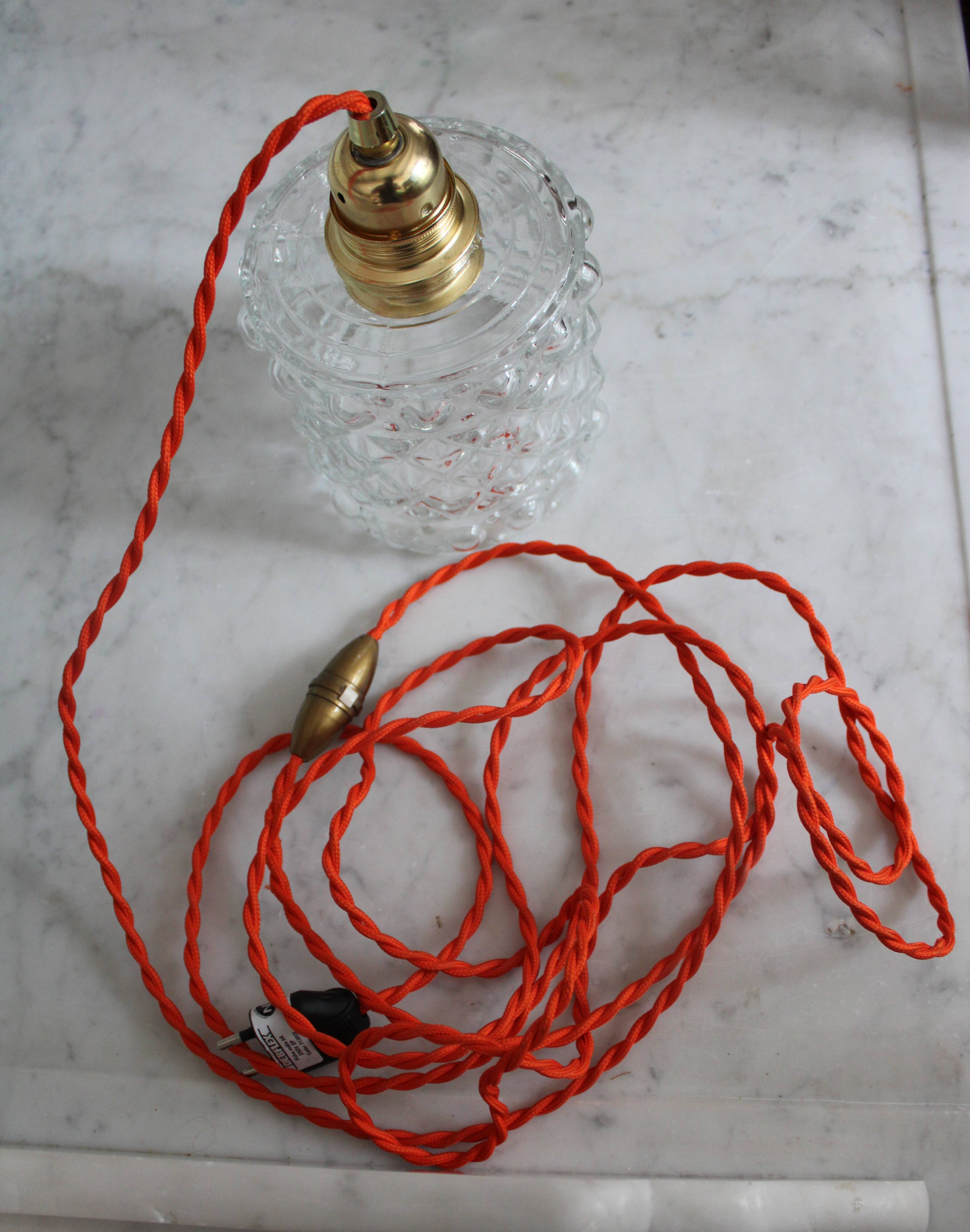 Moulded glass globe walk-in lamp