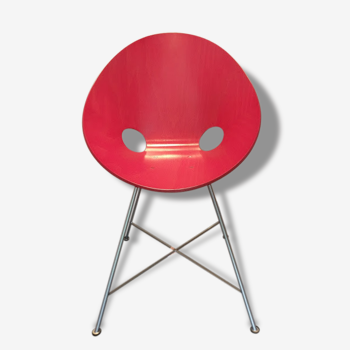 Shell chair, model S664, designed by Eddie Harlis for Thonet
