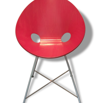 Shell chair, model S664, designed by Eddie Harlis for Thonet
