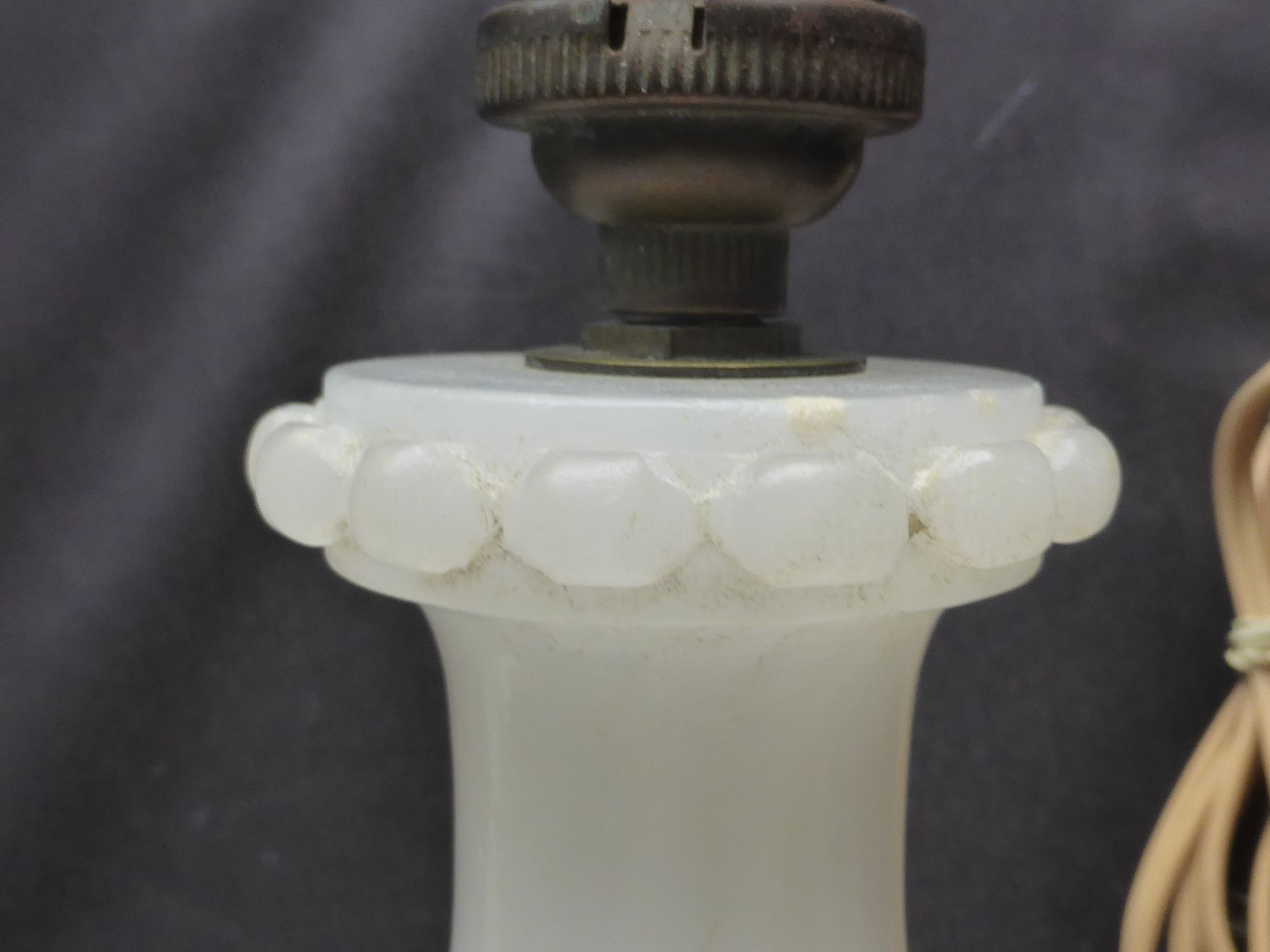 Antique lamp foot in alabaster marble torso belly, pearl rows