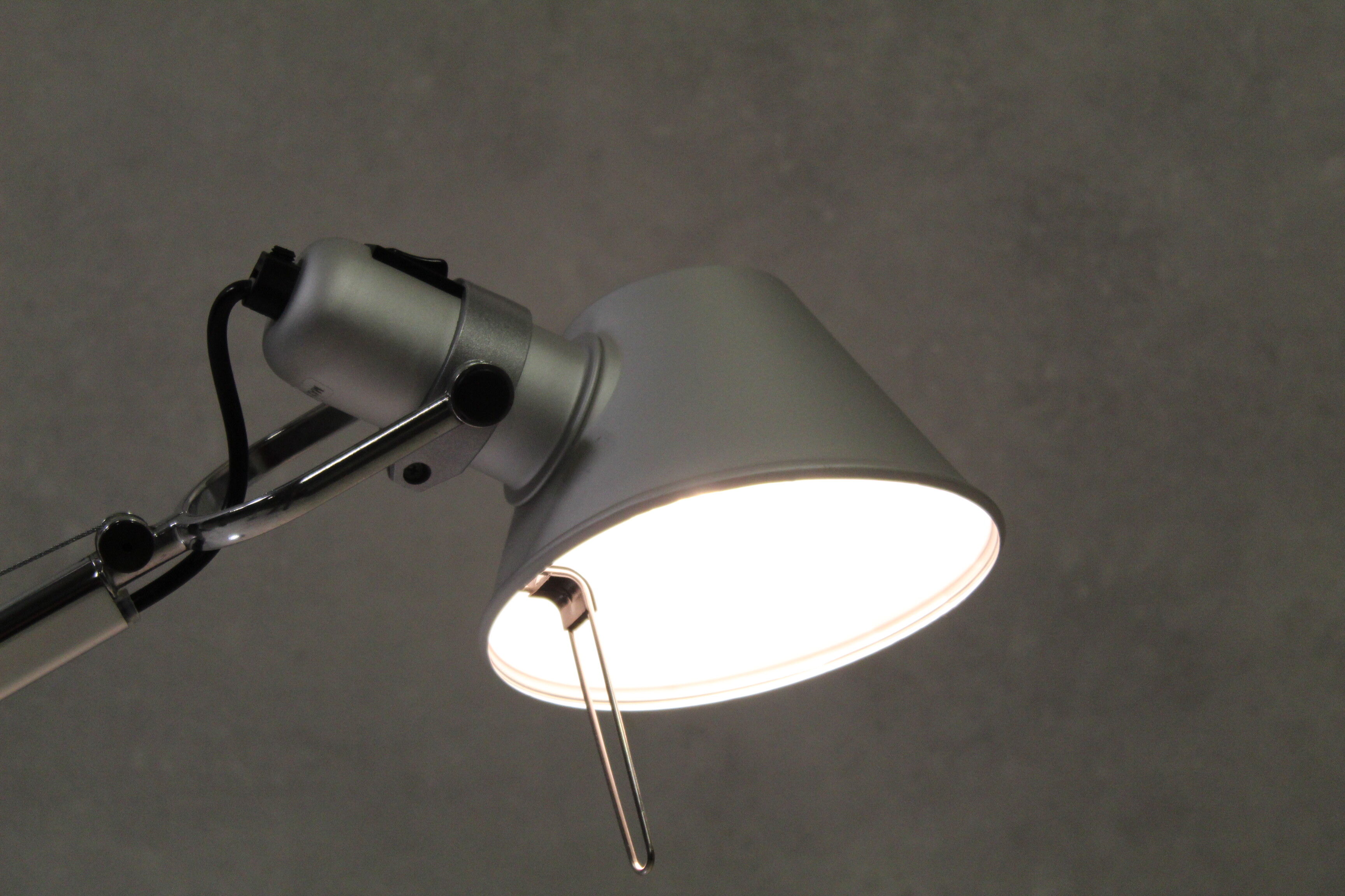 Artemide Tolomeo Classic Table desk lamp