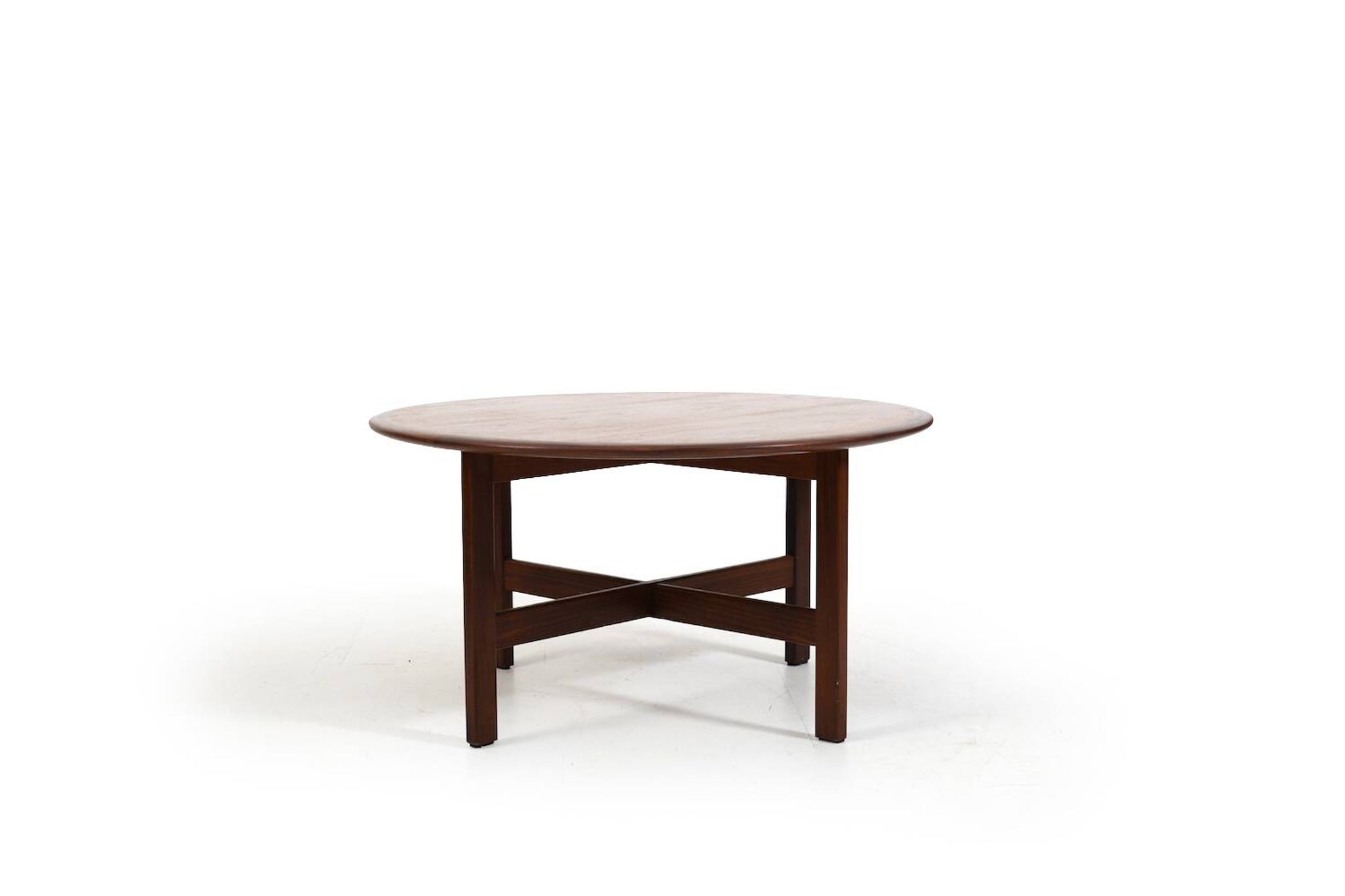 Table de canapé ronde en teck par ASKO